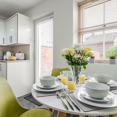 Wrea Cottage, 2 Bedrooms Wifi & Parking Near Ribby Hall Wrea Green Exterior foto