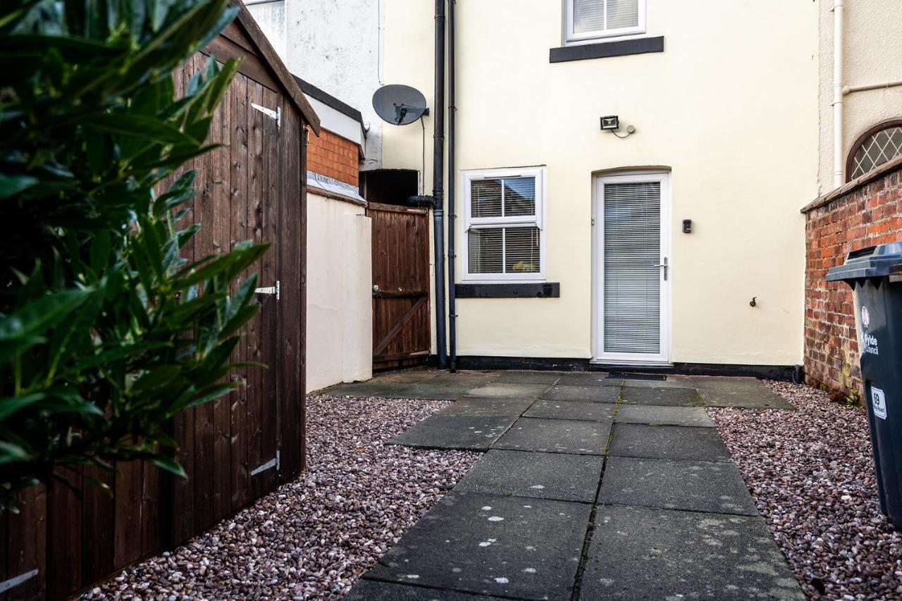 Wrea Cottage, 2 Bedrooms Wifi & Parking Near Ribby Hall Wrea Green Exterior foto