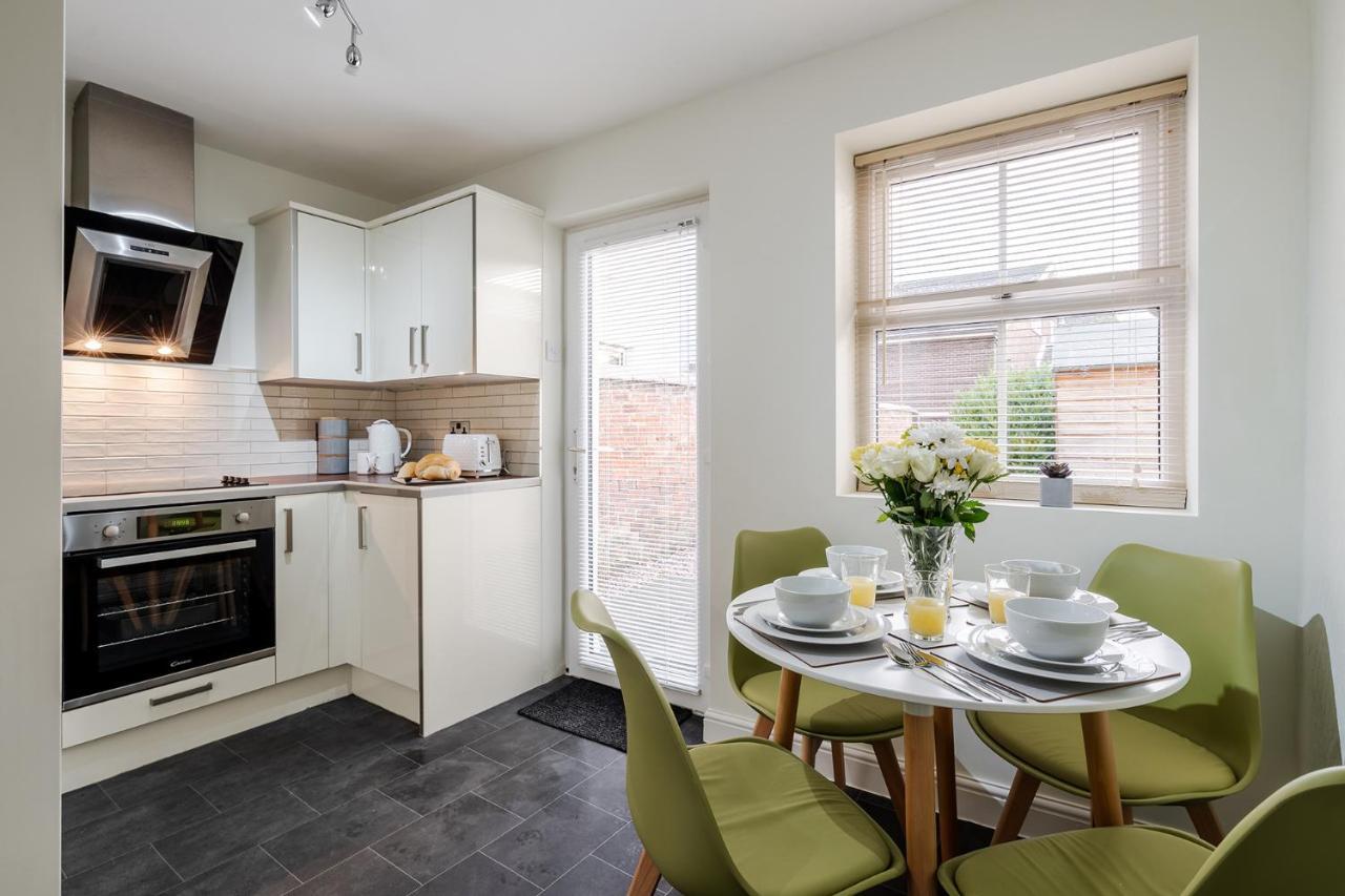 Wrea Cottage, 2 Bedrooms Wifi & Parking Near Ribby Hall Wrea Green Exterior foto